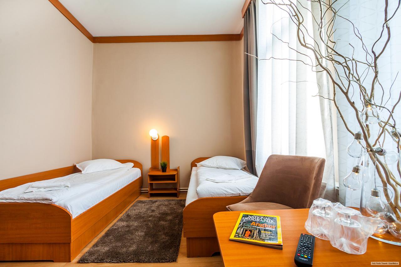 Szilagyi Hotel&Restaurant Gheorgheni  Eksteriør bilde